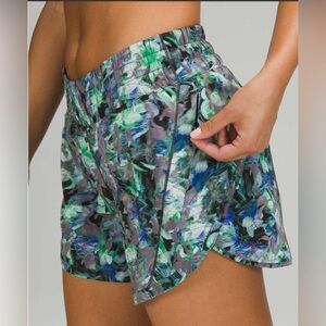 Lululemon Track That Mid-Rise Short 5"- Rapid Flourish Multi/ Size 2